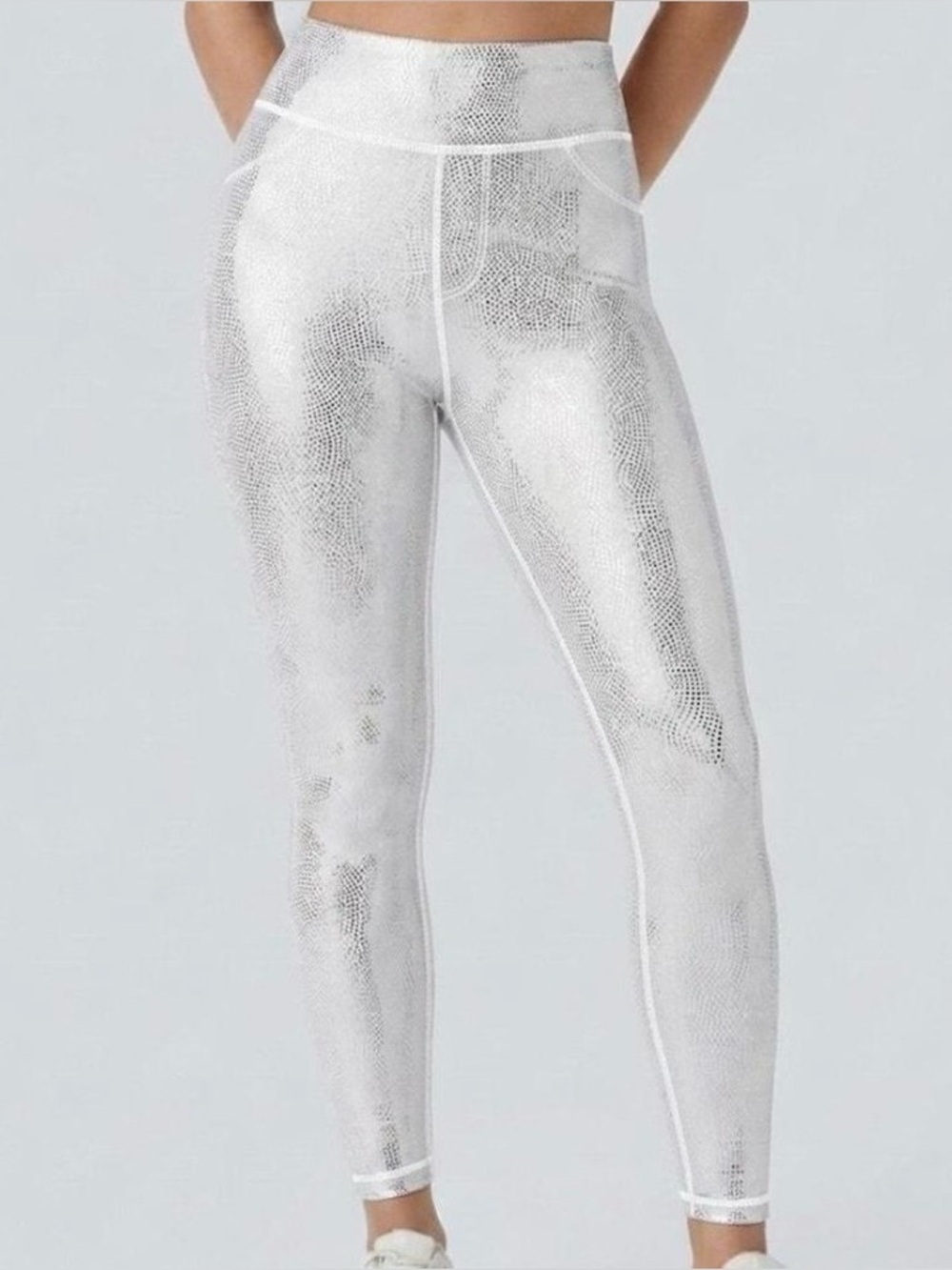 HALARA Metallic Silver SoftlyZero Faux Leather High Waist 7/8 Leggings Size XL